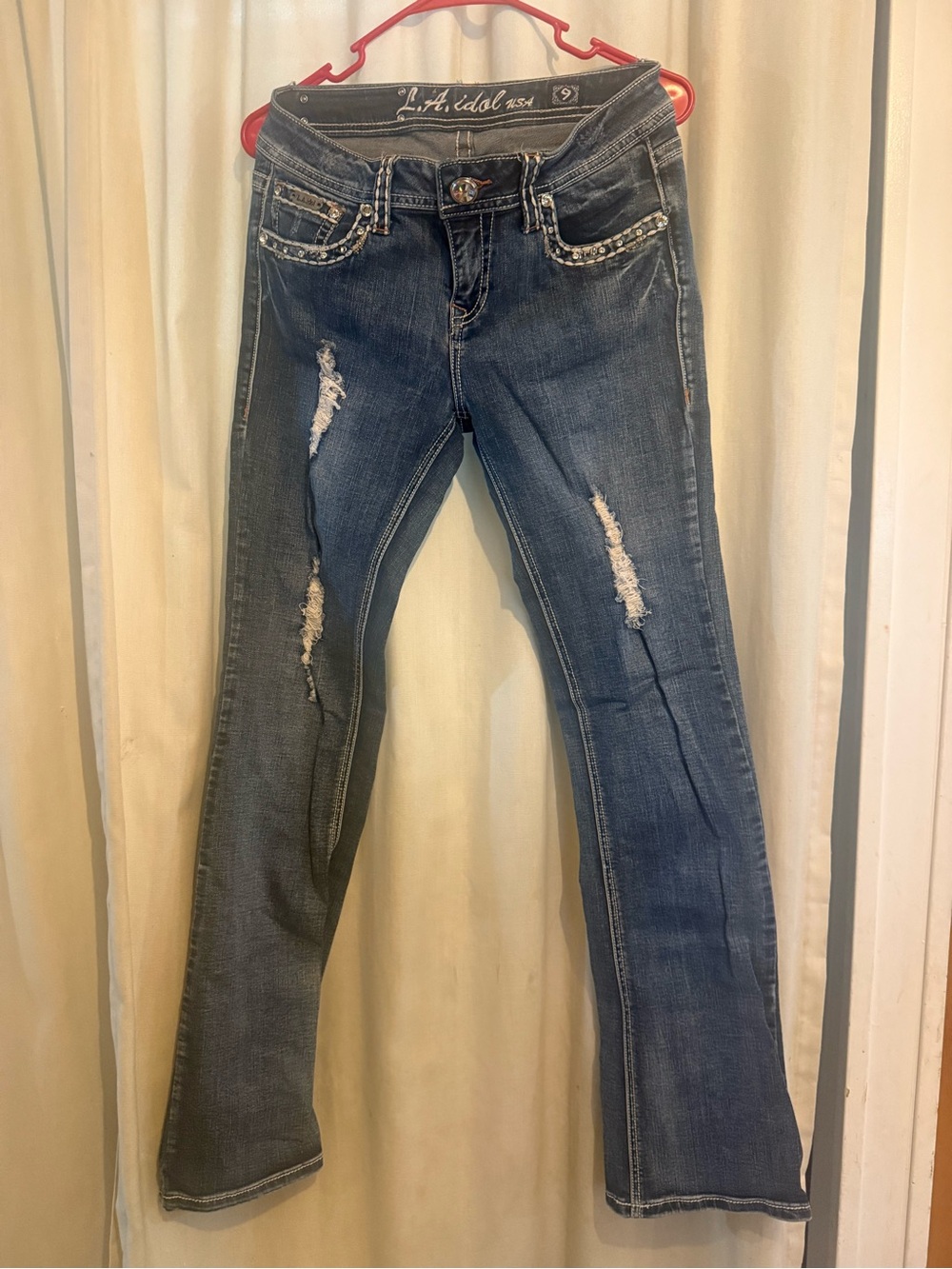 L.A. idol Women's Distressed Blue Flare Jeans